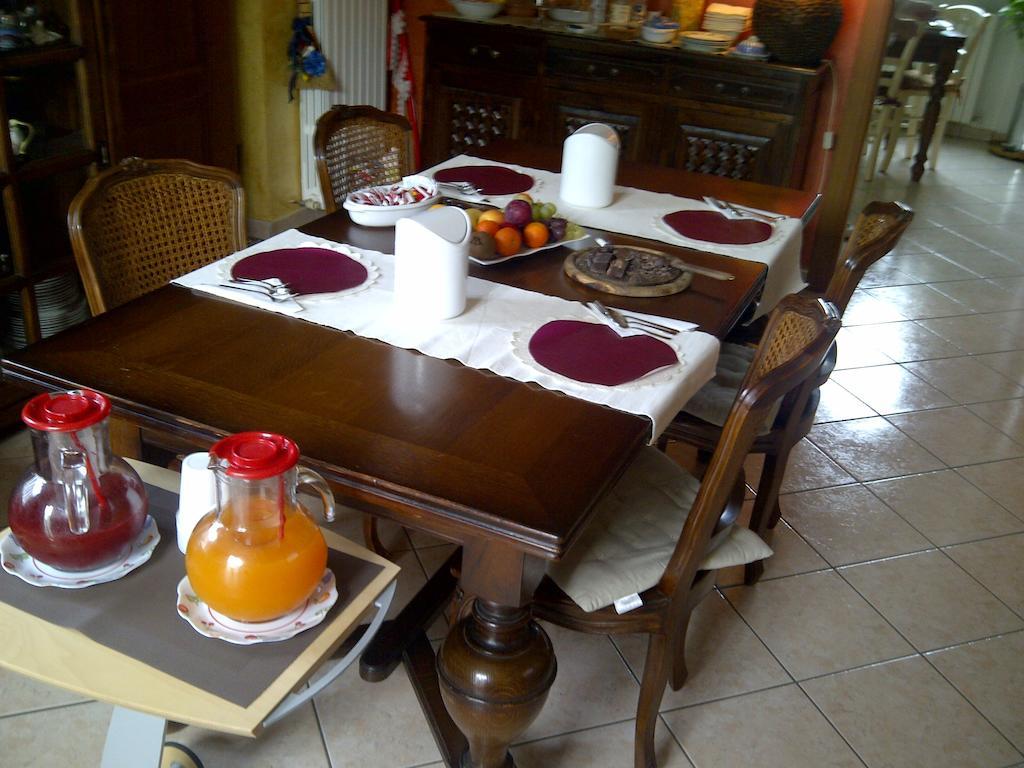 B&B A Casa Di Mael San Costanzo エクステリア 写真