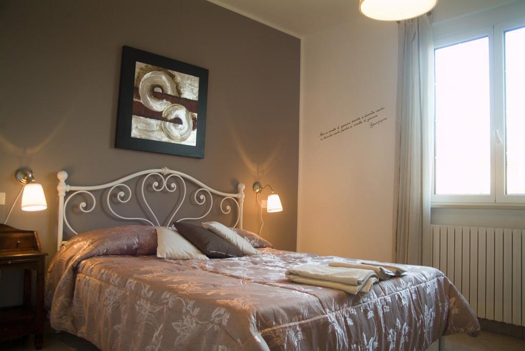 B&B A Casa Di Mael San Costanzo 部屋 写真